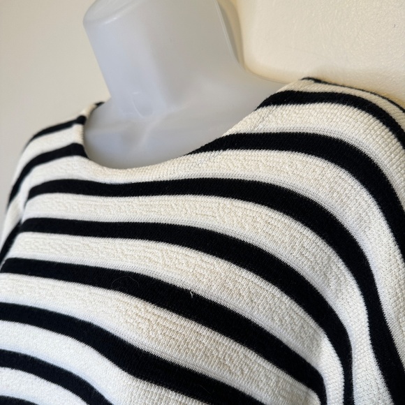 Madewell | Striped Bell Sleeve Textured Knit Comfy Top Shirt Blouse - Picture 7 of 15